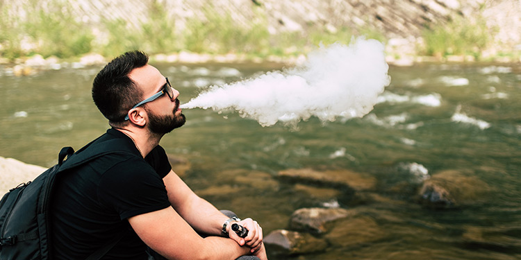 Outdoor Vaping: How to choose the best vape device