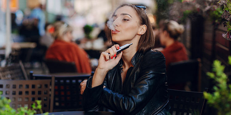 The 10 Rules of Vaping Etiquette